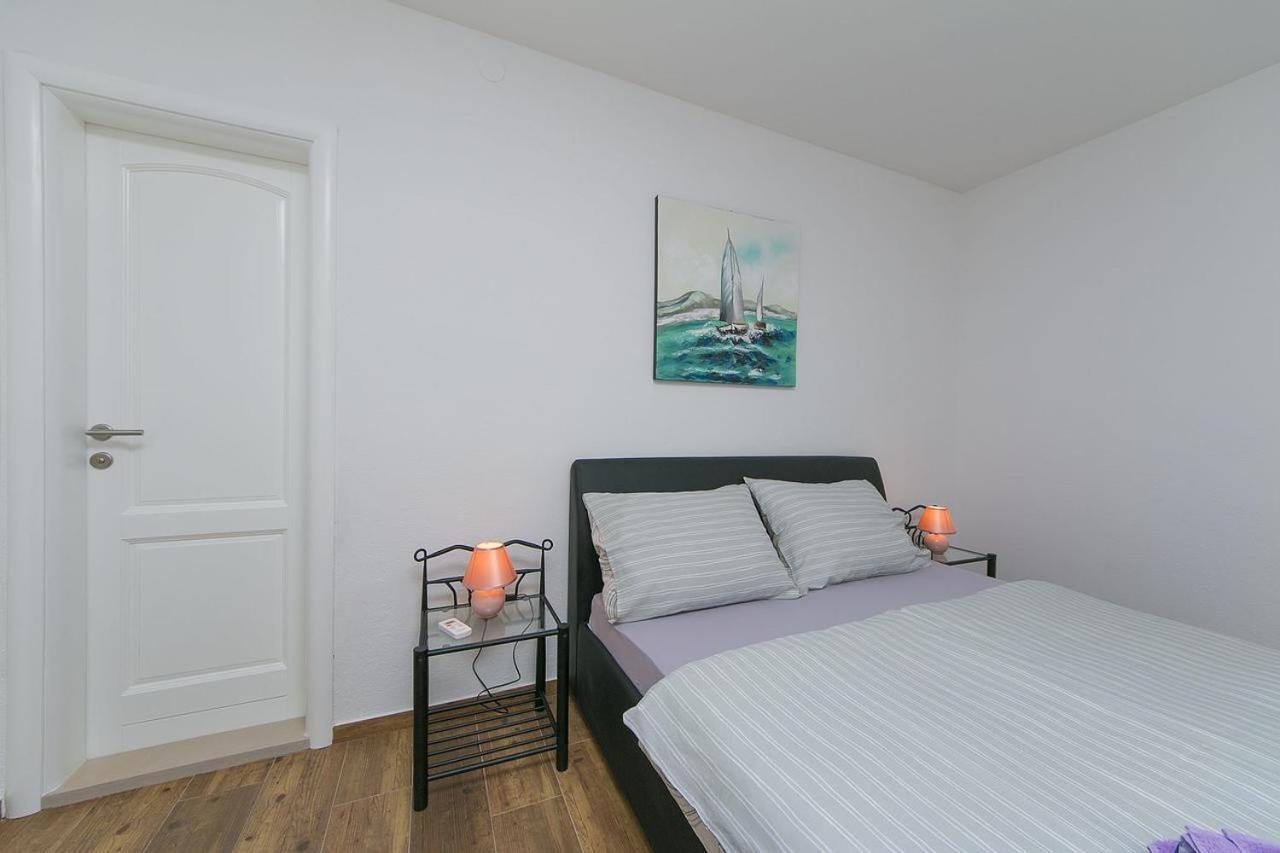Apartments Sanja Башка-Вода Екстер'єр фото