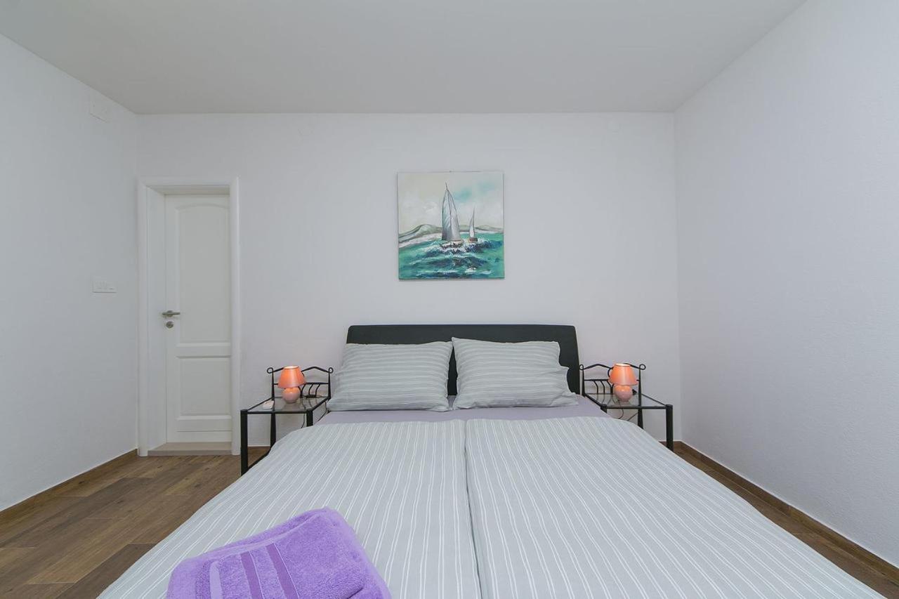 Apartments Sanja Башка-Вода Екстер'єр фото